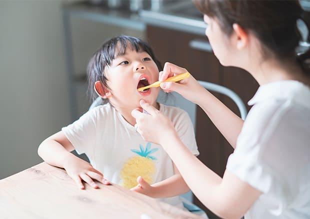 乳歯のうちから歯のケアを習慣づけましょう！